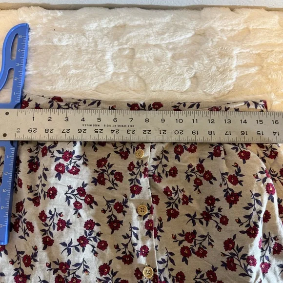 Chic Floral Maxi Skirt - Cream with Red flowers linen blend Read* - Picture 7 of 7